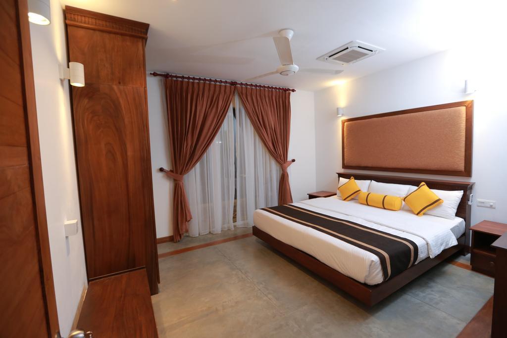 Refresh Hotel Hikkaduwa Dış mekan fotoğraf