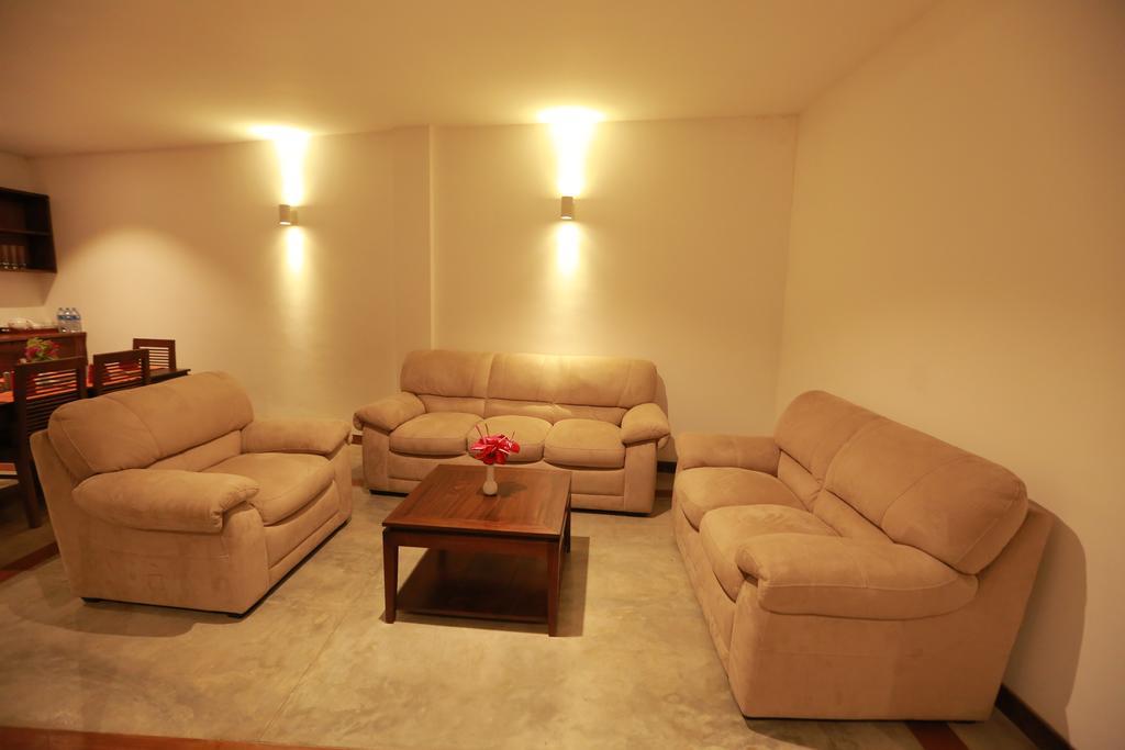 Refresh Hotel Hikkaduwa Oda fotoğraf