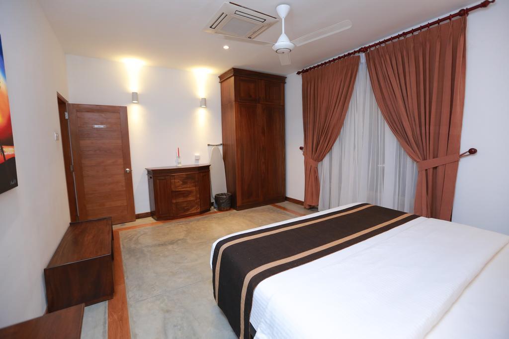 Refresh Hotel Hikkaduwa Dış mekan fotoğraf