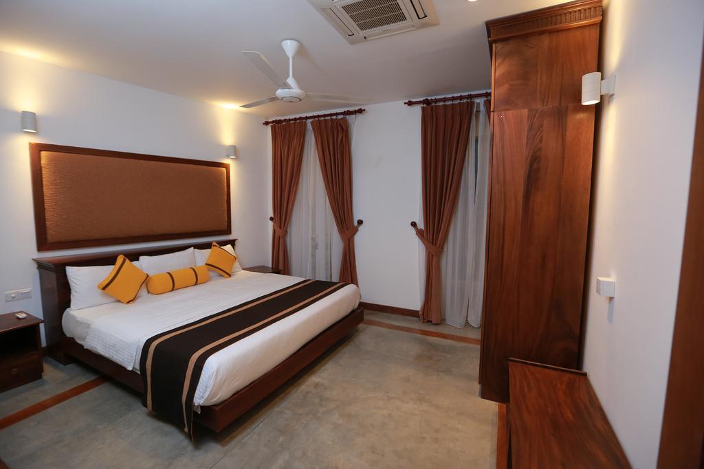 Refresh Hotel Hikkaduwa Dış mekan fotoğraf
