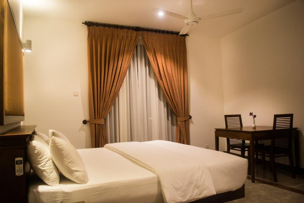 Refresh Hotel Hikkaduwa Oda fotoğraf