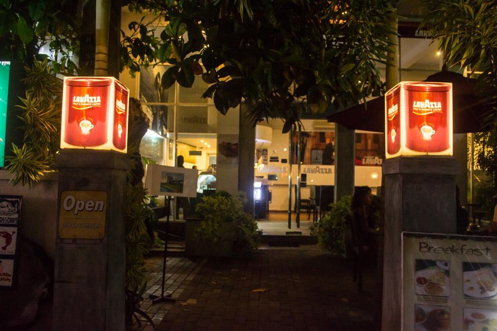Refresh Hotel Hikkaduwa Dış mekan fotoğraf