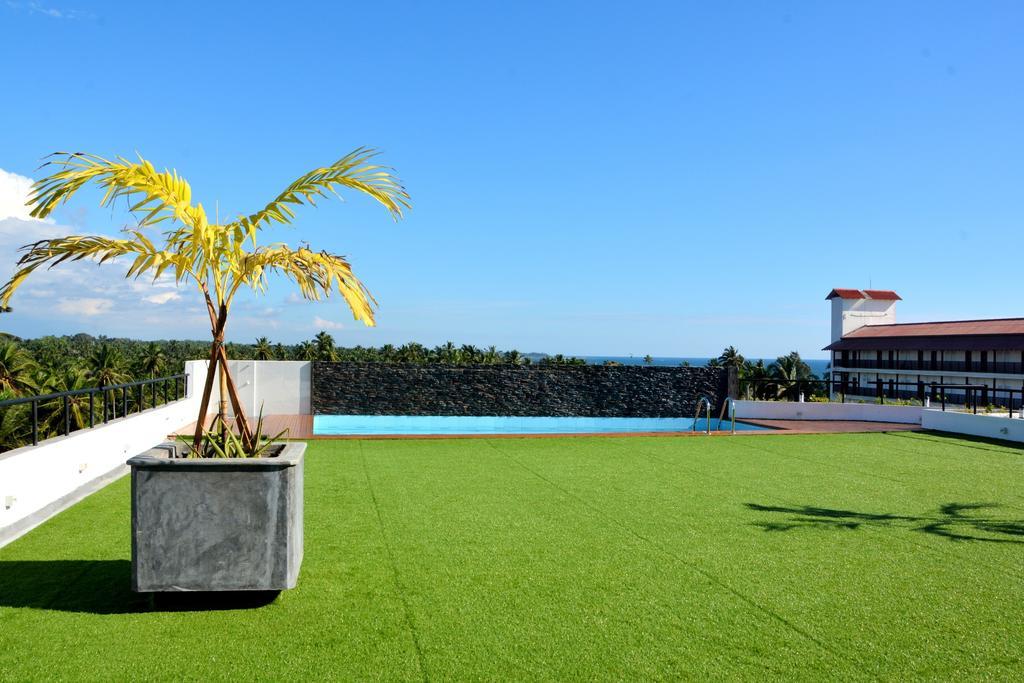 Refresh Hotel Hikkaduwa Dış mekan fotoğraf