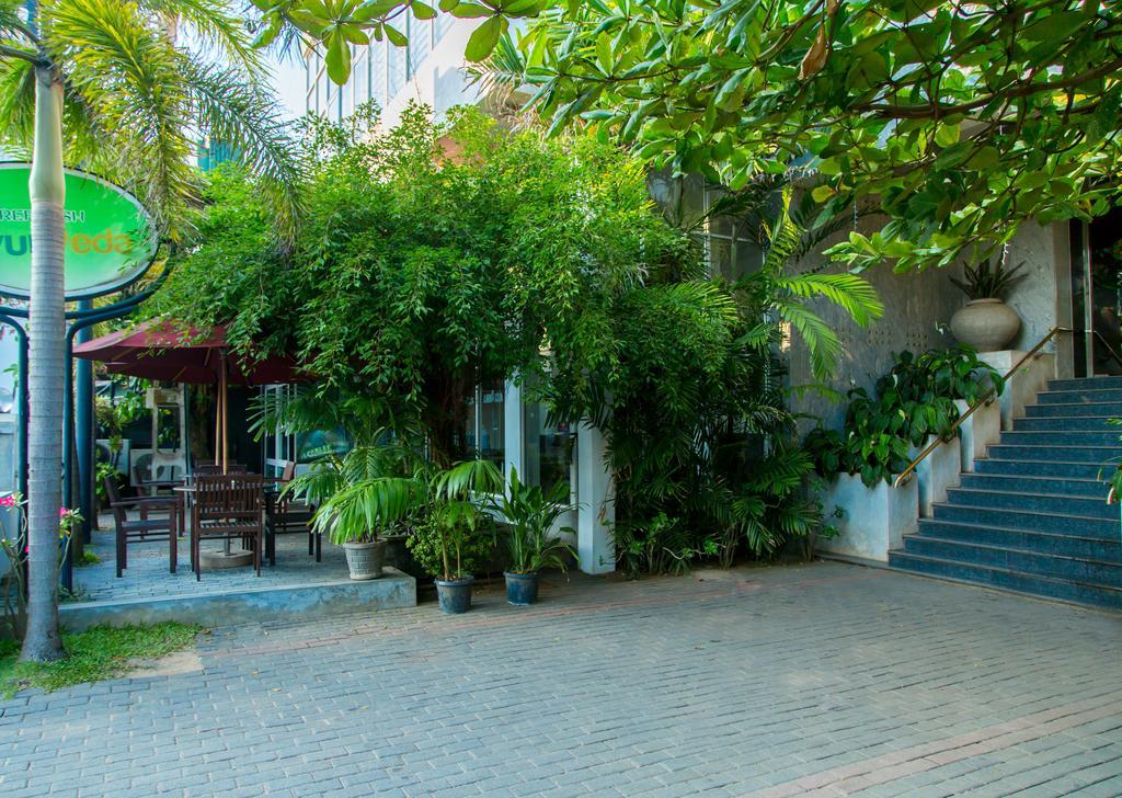 Refresh Hotel Hikkaduwa Dış mekan fotoğraf