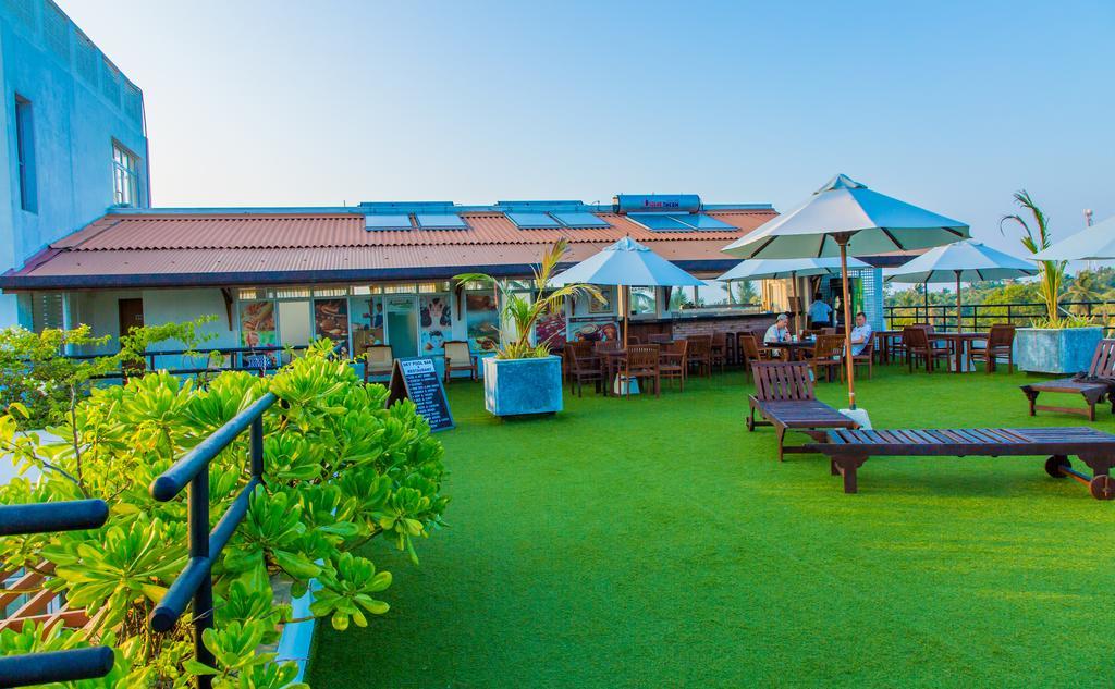 Refresh Hotel Hikkaduwa Dış mekan fotoğraf