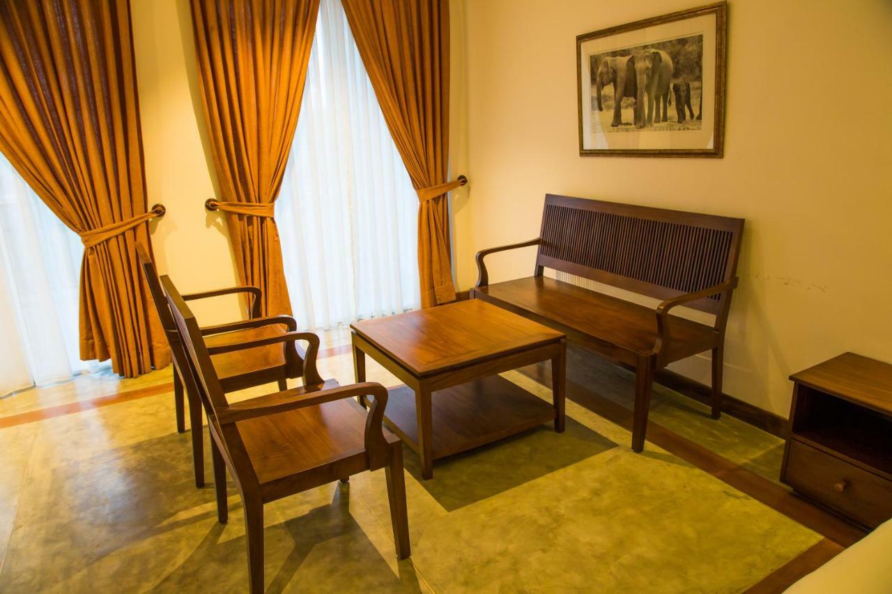 Refresh Hotel Hikkaduwa Dış mekan fotoğraf