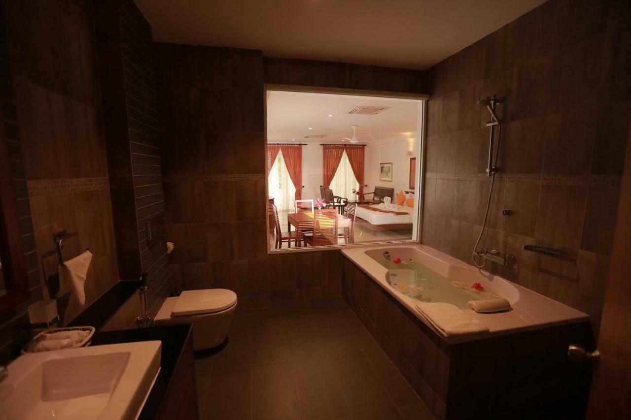 Refresh Hotel Hikkaduwa Dış mekan fotoğraf